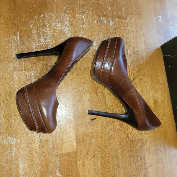 Carlos Santana leather pumps - Picture 6 of 11